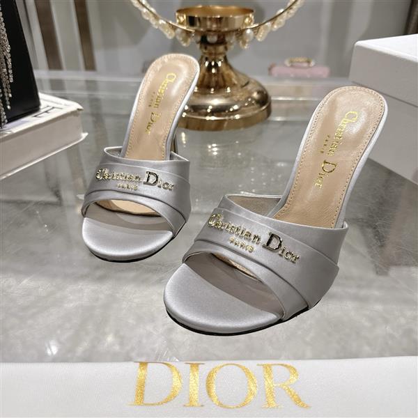 20251128184321723 250